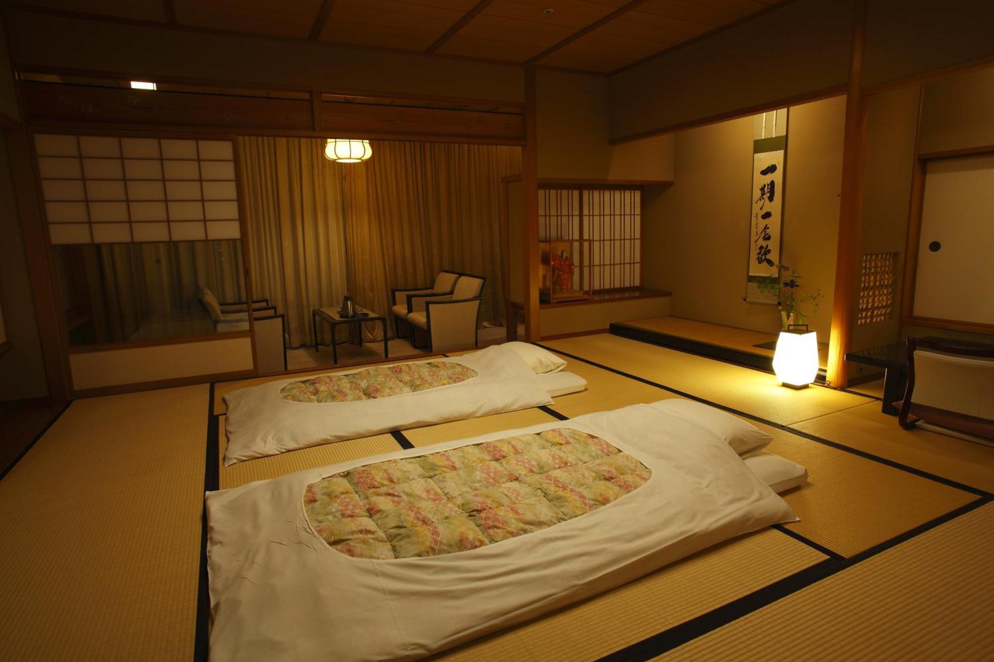 Hotel Wakamizu Takarazuka Zimmer foto